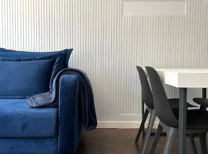 Wilanow - Resorowa 28 شقة