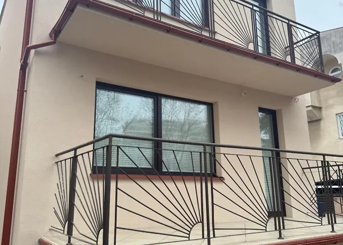 Wilanow - Resorowa 28 شقة